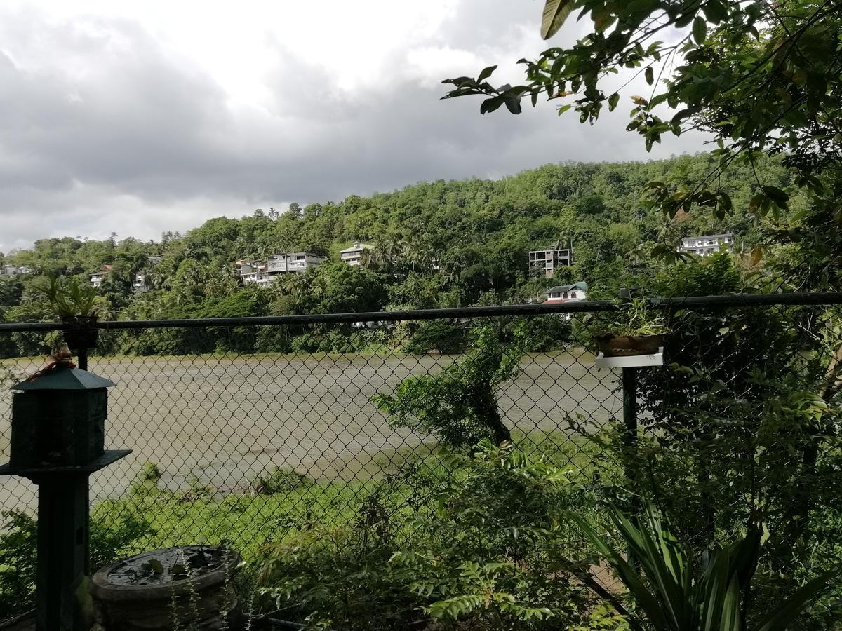 Hotel Mahaweli Shades Kandy Exterior foto